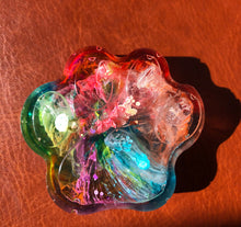 Load image into Gallery viewer, Small Resin Paw-Customizable Colors