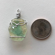 Load image into Gallery viewer, Gold &amp; Green Wrapped Resin Pendent Necklace
